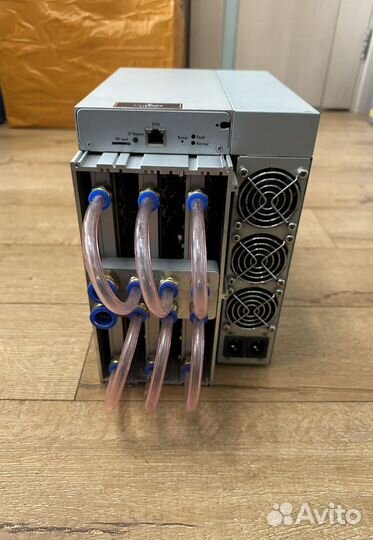 Asic Antminer S19Pro 110Th на водоблоках Vnish