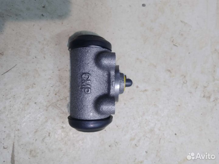 Цилиндр задний тормозной