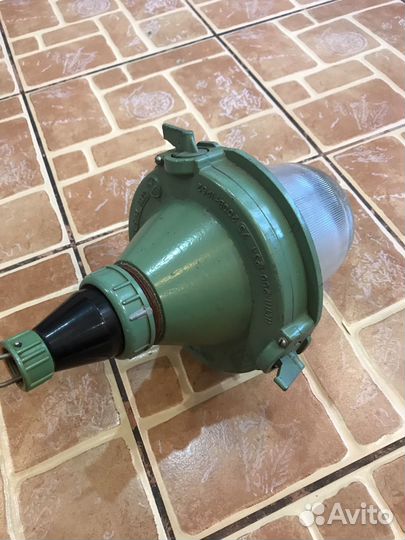 Светильник СССР нсп11х200