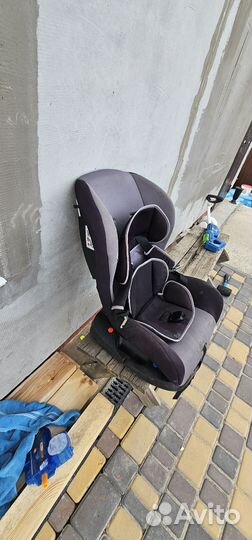 Детское автокресло