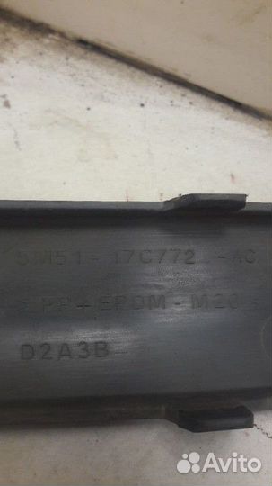 Молдинг заднего бампера правый Ford Focus