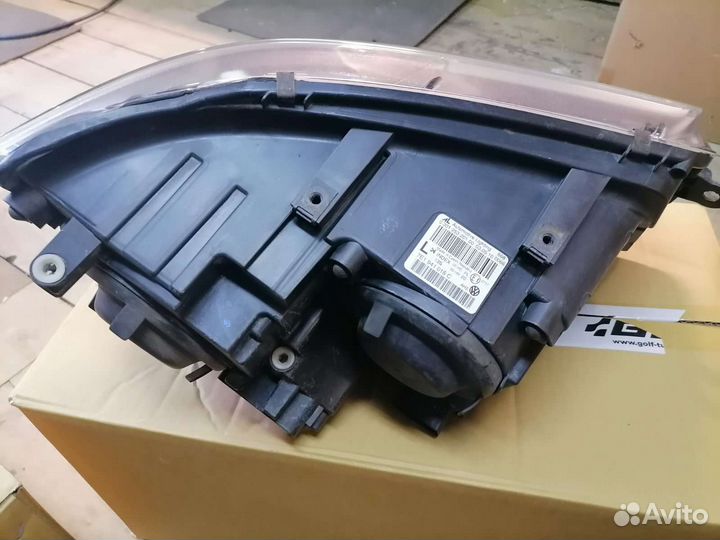 Фары головного света VW T5