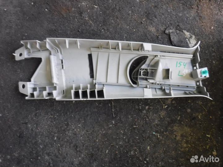 Обшивка стойки средней Toyota RAV4 2013