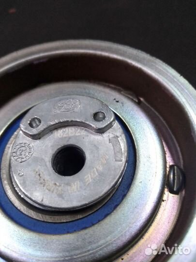 Натяжной ролик WV