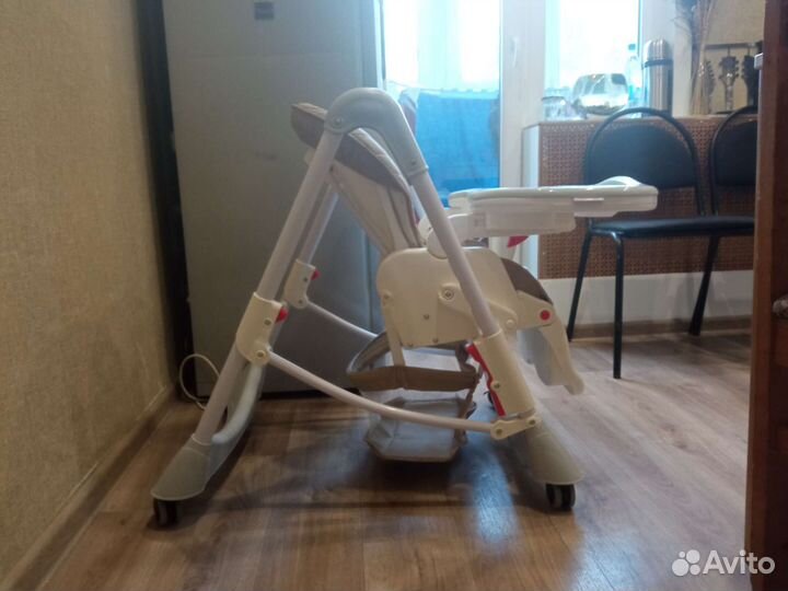 Стульчик для кормления babyton