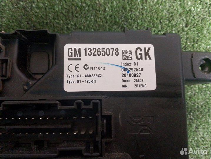 Блок предохранителей Opel Corsa 1.4 2007