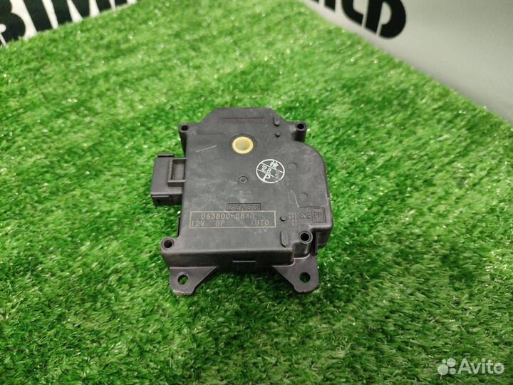 Моторчик заслонки печки Jaguar XF X250 рест. CC9