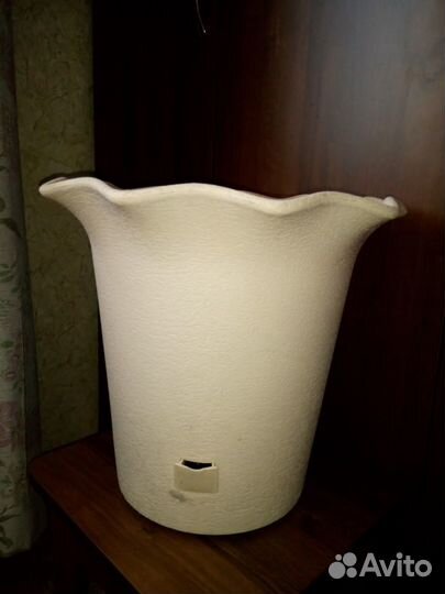 Горшок цветочный на колесиках