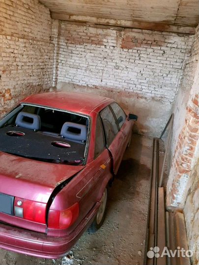 Запчасти audi 80