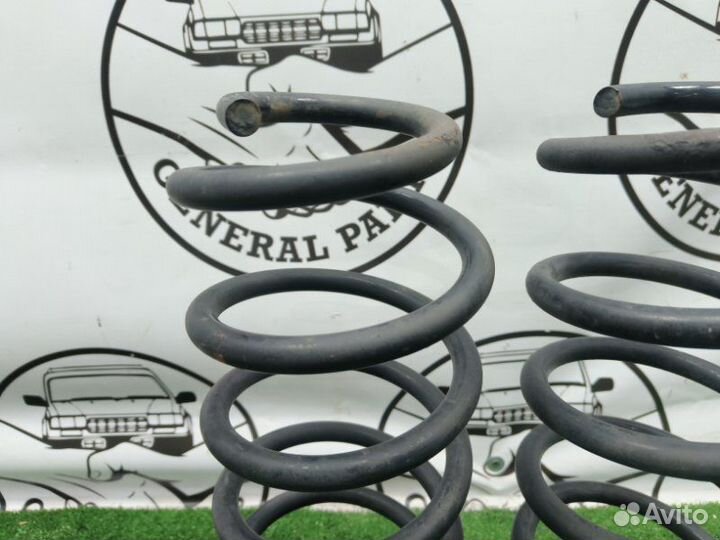 Пружина подвески Toyota Land Cruiser Prado RZJ95