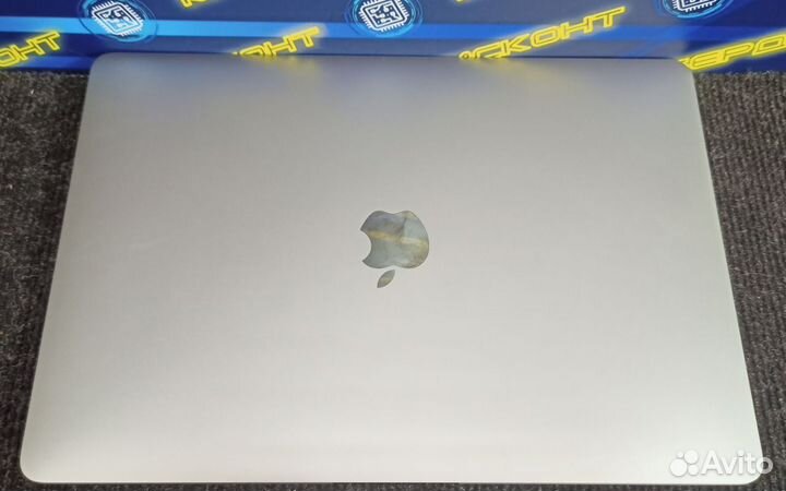 Ноутбук Apple MacBook Air 13 (A2337, M1, 8/256gb)