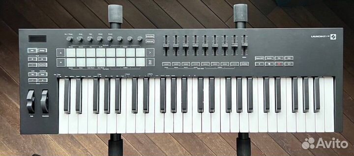 Novation launchkey 49