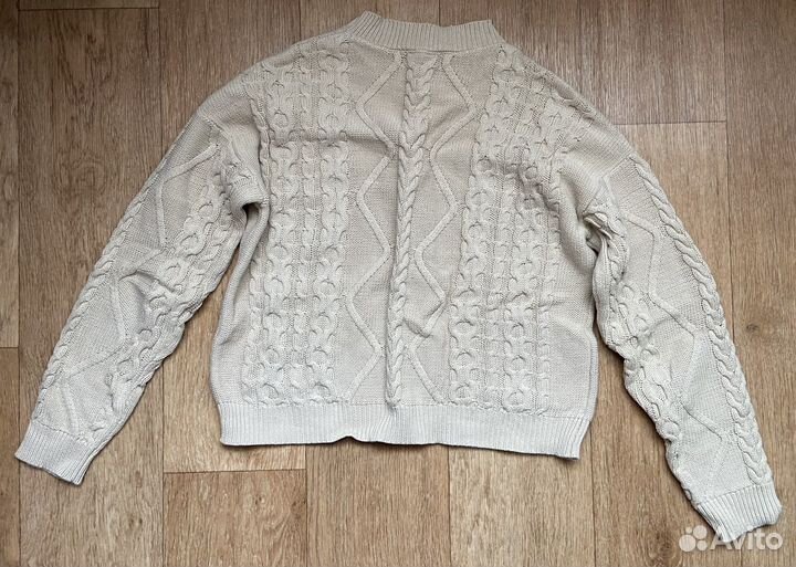 Свитер женский