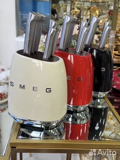 Набор кухонных ножей smeg