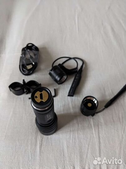 Фонарь подствольный с выносной кнопкой