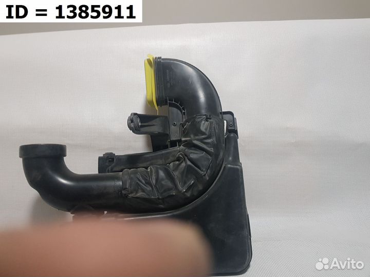 Бачок пылесборника воздушного фильтра Kia Rio