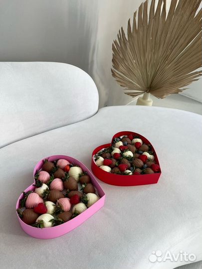 Клубника в шоколаде букеты на день матери