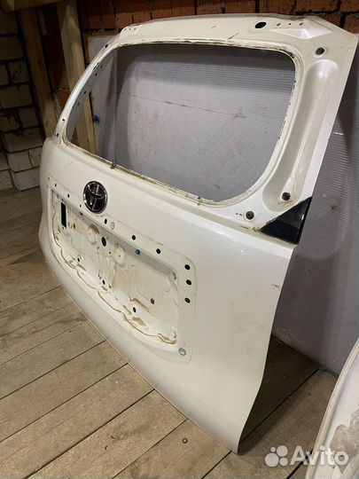 Дверь багажника Toyota Land Cruiser Prado 150