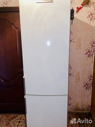 Холодильник siemens