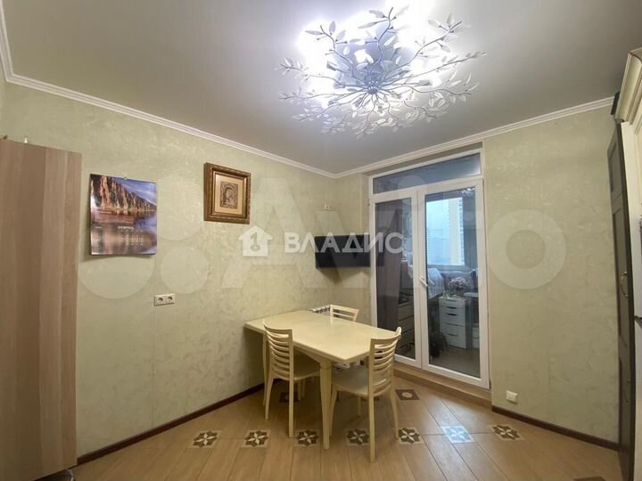 3-к. квартира, 79,5 м², 8/8 эт.