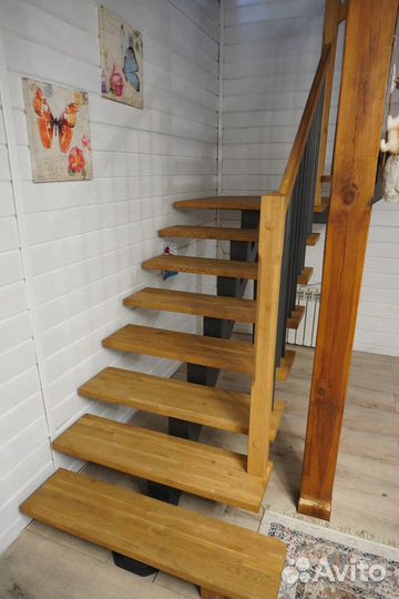 Лестница на монокосоуре на второй этаж
