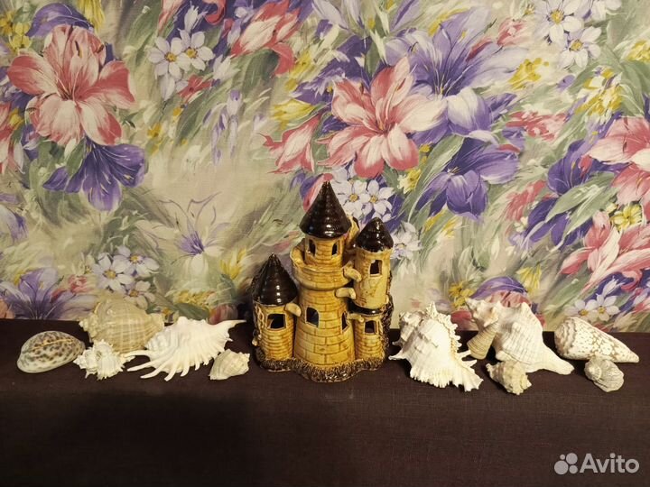 Замок для аквариума