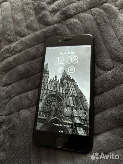 iPhone SE (2020), 64 ГБ