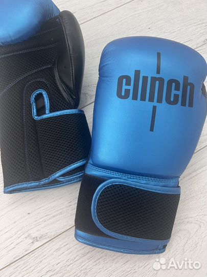 Боксерские перчатки 12 oz