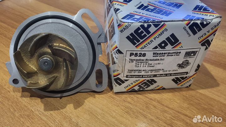 Помпа водяной насос VW T4