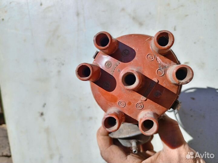 Трамблер volvo 760