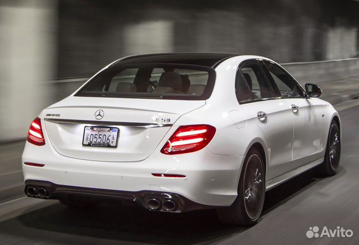 Задний диффузор Mercedes-Benz W213 E53 AMG