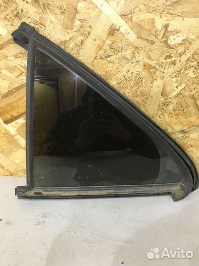 Стекло двери заднее левое Mercedes S-Class W220