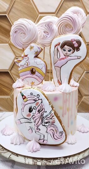 Торты и медово-имбирные пряники