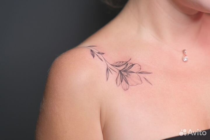 Тату мастер в стиле тонкая графика