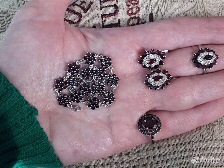 Чешские гранаты в серебре