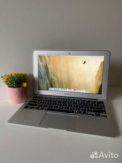 Apple MacBook Air 11 core i-5