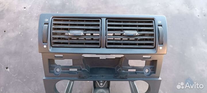 Рамка магнитолы центральная консоль Форд Мондео 3