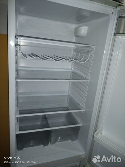 Холодильник двухкамерный атлант