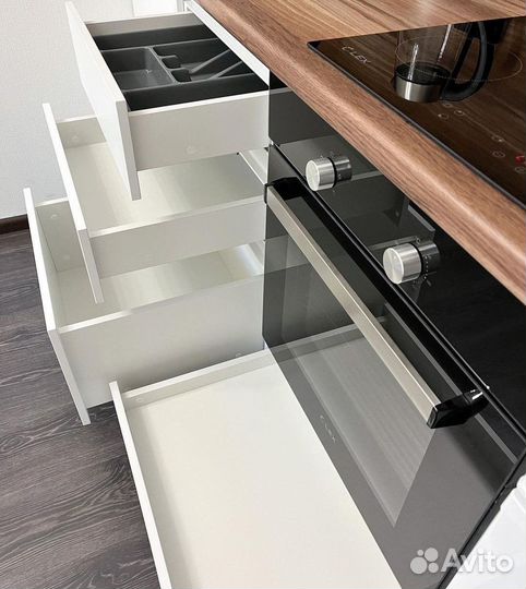 Кухни на заказ любой сложности