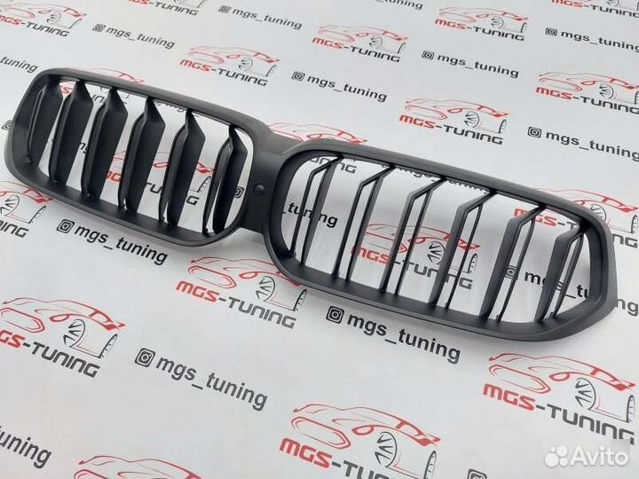 Решетка в стиле M6 черный мат на BMW 6 GT G32 рест