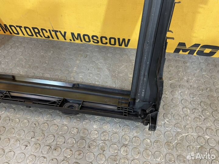 Кронштейн радиатора Bmw 523I F10 N52B25A 2.5 2011