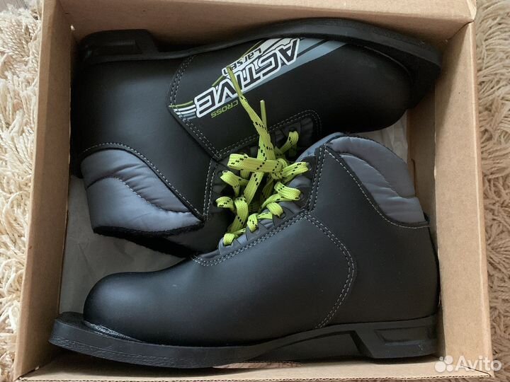 Беговые лыжи с ботинками