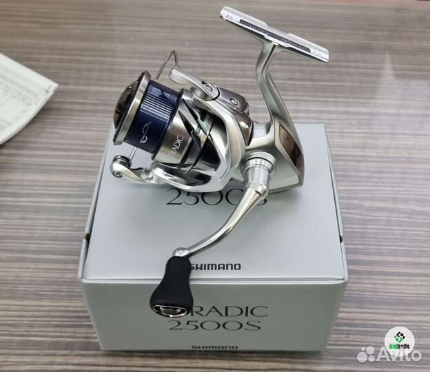 Катушка Shimano 23 Stradic 2500S (новая) JDM