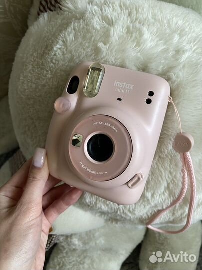 Плёночный фотоаппарат instax mini 11