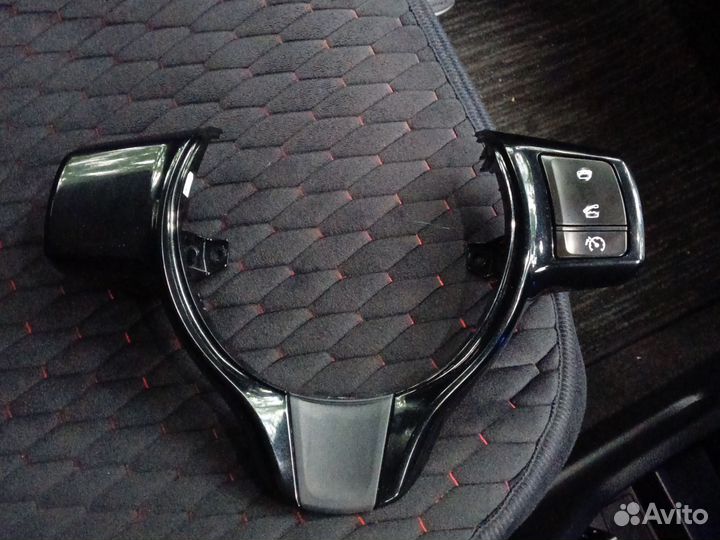 Накладка руля Toyota Ractis, Vitz, Yaris, Verso-S