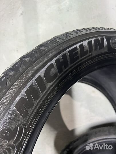 Michelin Latitude X-Ice North 3 295/40 R21