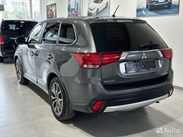 Mitsubishi Outlander 2.0 CVT, 2015, 140 000 км