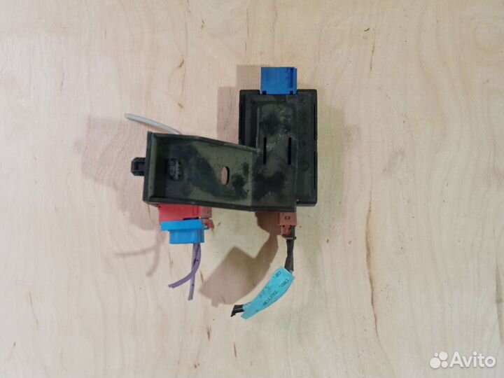 Блок управления сигнализацией Peugeot 307