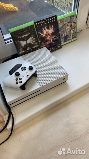 Xbox One s 1tb с играми
