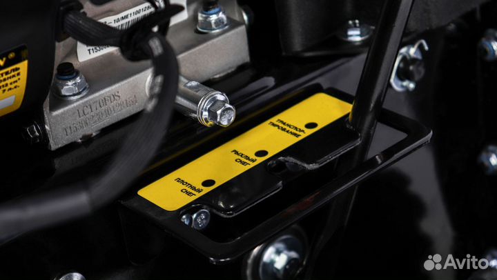 Снегоотбрасыватель champion STT 761 E